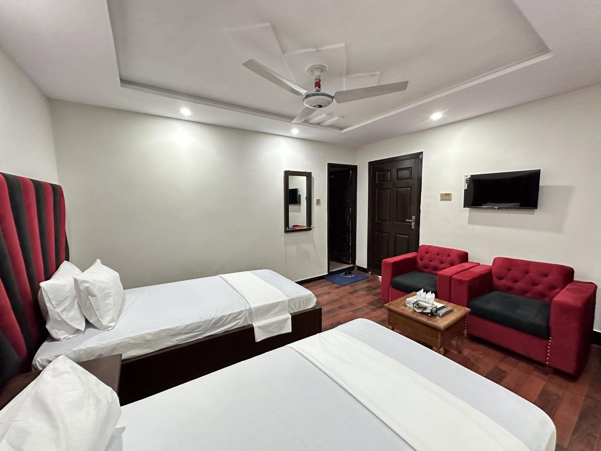 Decent Lodge Guest House Islamabad Buitenkant foto